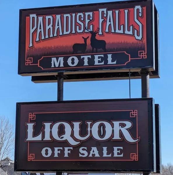 Paradise Falls Motel & Liquor LLC hotel detail image 2