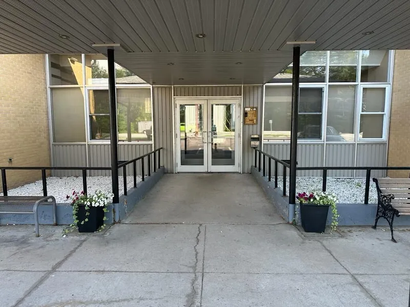 Bears Den Lounge and Motel hotel detail image 2