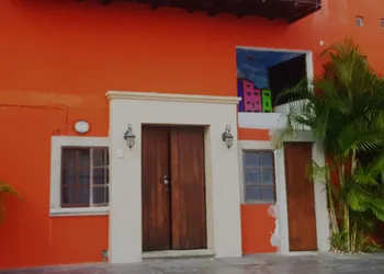 Íkaro Suites Colonial hotel thumbnail 2