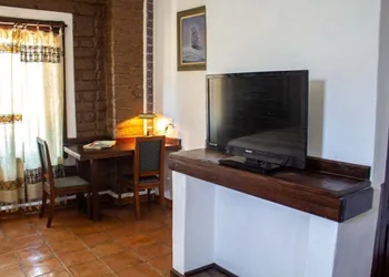 Solache Inn hotel thumbnail 7