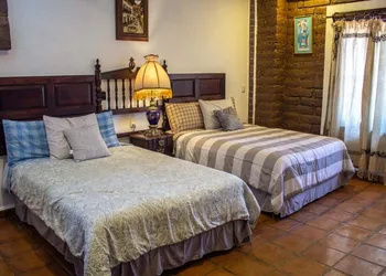 Solache Inn hotel thumbnail 8