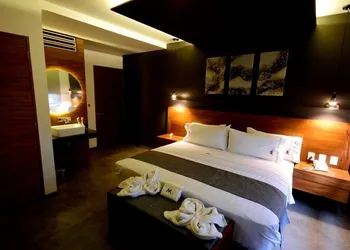 Hotel Boutique M Black hotel thumbnail 5