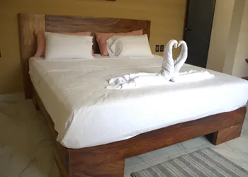 Hotel Guitarra Inn hotel thumbnail 7