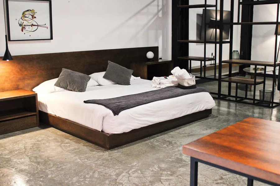 JR lofts hotel detail image 2