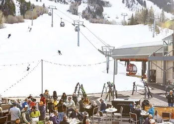 Luxury 3 Bedroom Downtown Aspen Vacation Rental With Amenities Including Heated Pool, Hot Tubs, Game Room and Spa hotel thumbnail 4