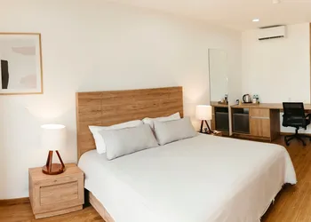 Hotel Core Suites Estadio Akron hotel thumbnail 6