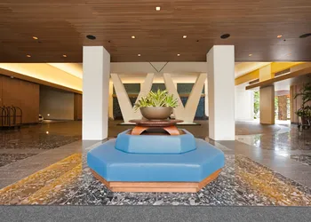Real Select at the Ritz Carlton Residences, Waikiki Beach hotel thumbnail 6