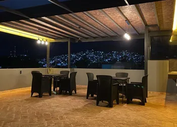 Quieto Hotel Suites hotel thumbnail 2
