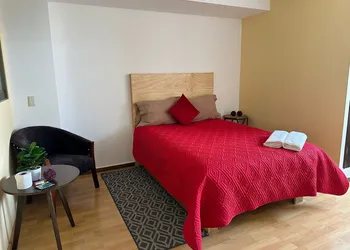 Tiny Rooms hotel thumbnail 7