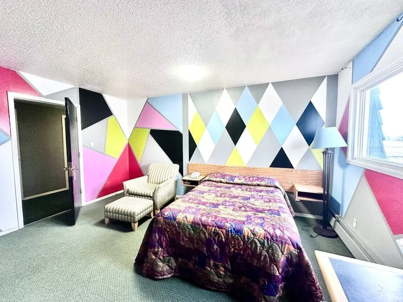 Grizzly Motor Hotel hotel detail image 6