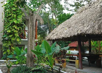 Hotel PanchoVillas Bacalar Gratis Kayyak hotel thumbnail 3