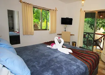 Hotel PanchoVillas Bacalar Gratis Kayyak hotel thumbnail 7