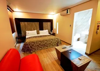 Hotel M Red hotel thumbnail 4