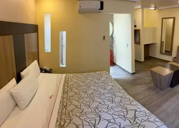 Hotel M Red hotel thumbnail 6