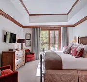 Exclusive 2BR Ritz-Carlton w Mountain Rustic Décor by RedAwning - Save 20% on 7+ Nights! hotel detail image 5