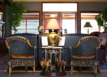 South Thompson Inn hotel thumbnail 5