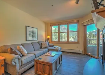 Cozy and Quaint 1 Bedroom Condo in the Heart of River Run Village hotel thumbnail 3