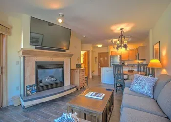 Cozy and Quaint 1 Bedroom Condo in the Heart of River Run Village hotel thumbnail 4