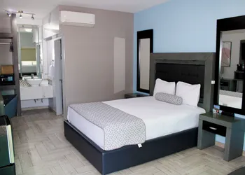 653 Hotel hotel thumbnail 8