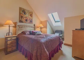 2 Bedroom Colorado Vacation Rental situated in River Run Village Steps from the Summit Express Gondola hotel thumbnail 7