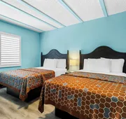 Rodeway Inn & Suites North Hollywood Burbank Airport - Universal Area hotel detail image 7