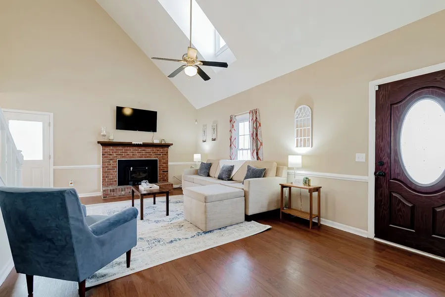 Fort Jackson Stay at the Breeze on Inn hotel detail image 6