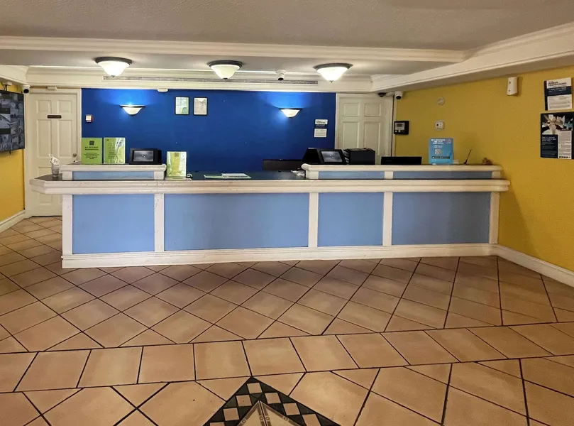 Studio 6 Extended Stay - Huntsville, AL University Drive hotel detail image 2