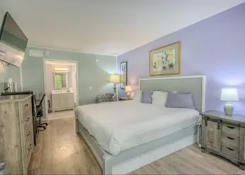 Blue Sky Inn hotel thumbnail 8