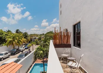 Casa Aluxes Guesthouse hotel thumbnail 3