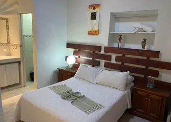 Hotel Jardín de Cervantes hotel thumbnail 2