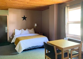 The Benson Motel - Benson, MN - US-12 HWY hotel thumbnail 6