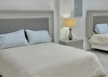 86600 hotel thumbnail 4