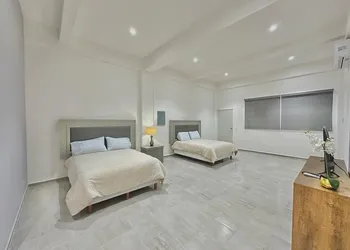 86600 hotel thumbnail 7