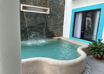 Plaza Nardos Hotel & Suites hotel thumbnail 2