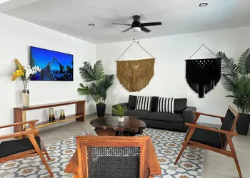 Plaza Nardos Hotel & Suites hotel thumbnail 5