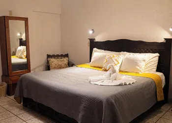Hotel Casa Linda hotel thumbnail 8