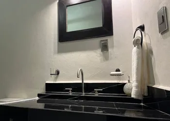 DPJ Hotel hotel thumbnail 8