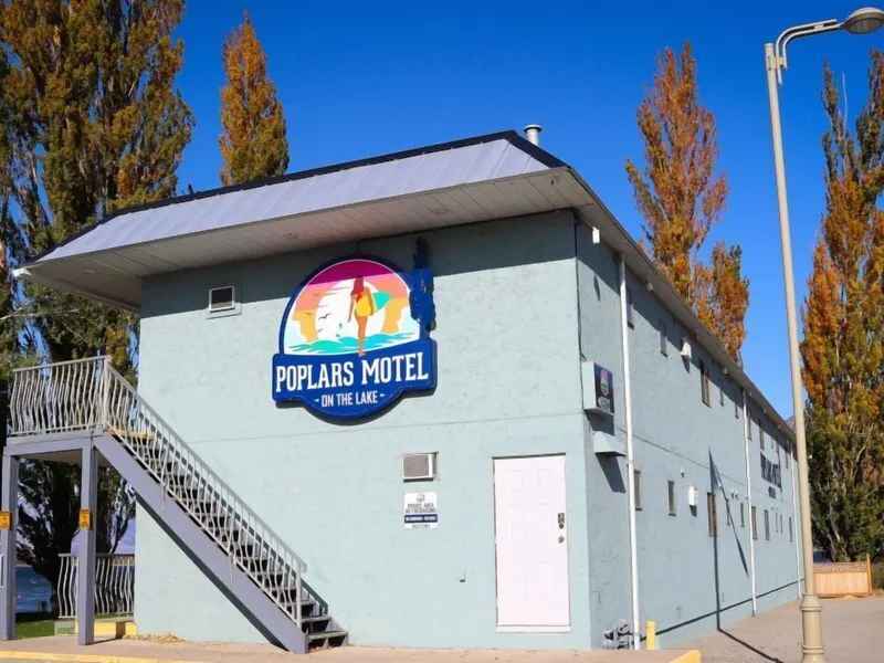 Poplars Motel on the lake hotel detail image 2
