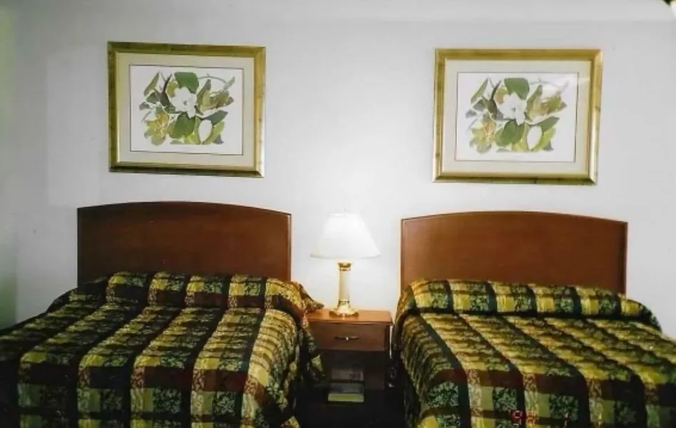Glenrose Motel hotel detail image 6