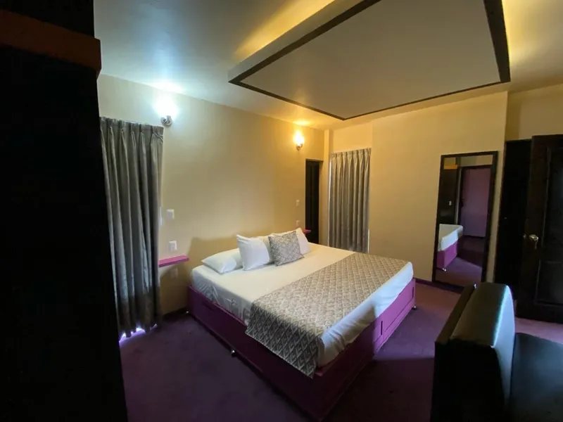 Xantico Palace hotel detail image 2