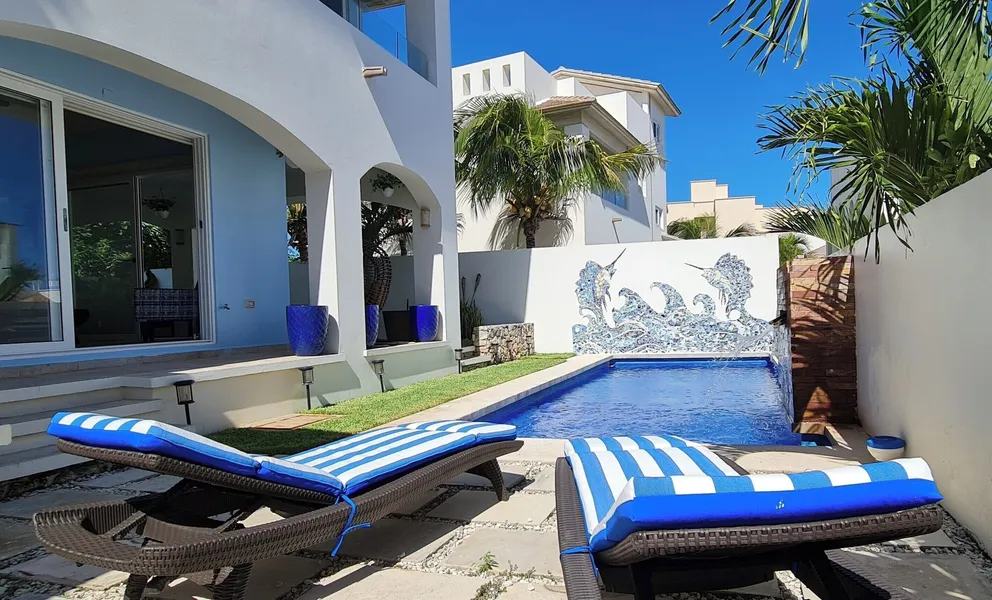 CASA REYES Stunning Rooftop Oceanview hotel detail image 2