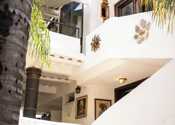 Hotel Solache Inn hotel thumbnail 3