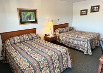 White River Motel hotel thumbnail 8