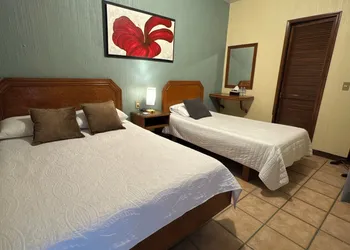 Hotel La Roca hotel thumbnail 7