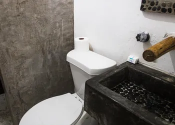 Hidden Port - Valhalla hotel thumbnail 8