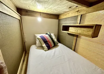 Hotel Capsula Vive Surf hotel thumbnail 2