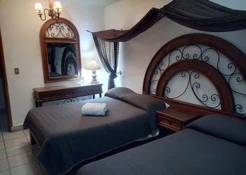 Hotel la casita hotel thumbnail 4