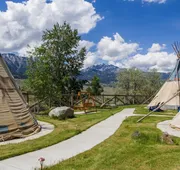 Yellowstone Tipis hotel detail image 3