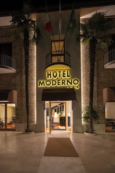 Hotel Moderno hotel detail image 6