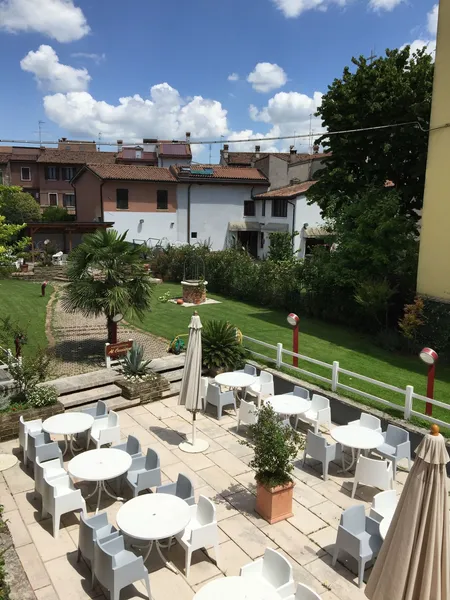 Albergo Al Cacciatore Tortellinando hotel detail image 6